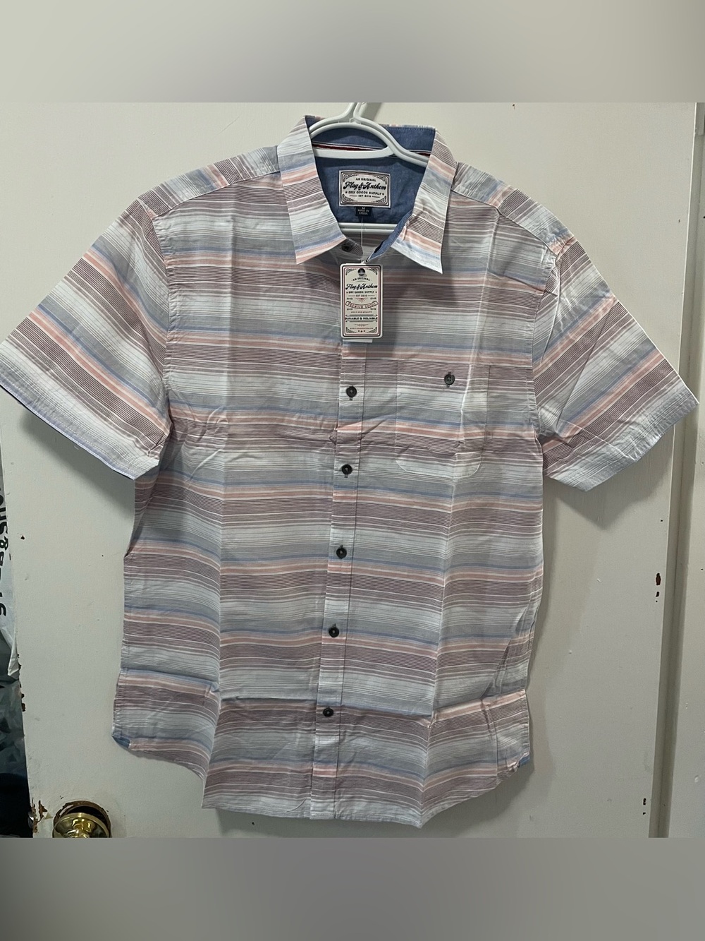 Flag & Anthem Men's Pink White Blue Short Sleeve Button Up Striped Shirt Medium